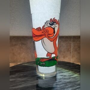 Looney Tunes Collector Glass